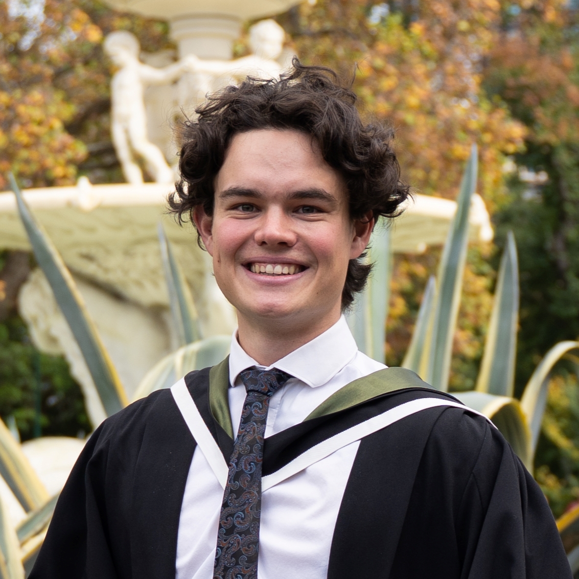 Graduation Photo – Bowan Hafey